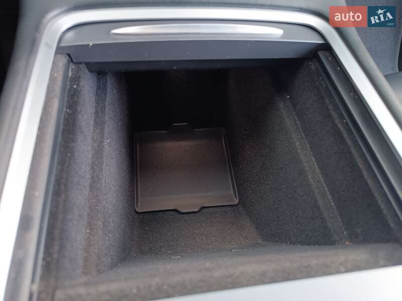 Позашляховик / Кросовер Tesla Model Y 2023 в Дніпрі