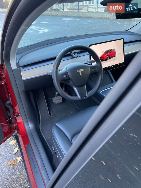 Внедорожник / Кроссовер Tesla Model Y 2024 в Киеве фото 4 Внедорожник / Кроссовер Tesla Model Y 2024 в Киеве