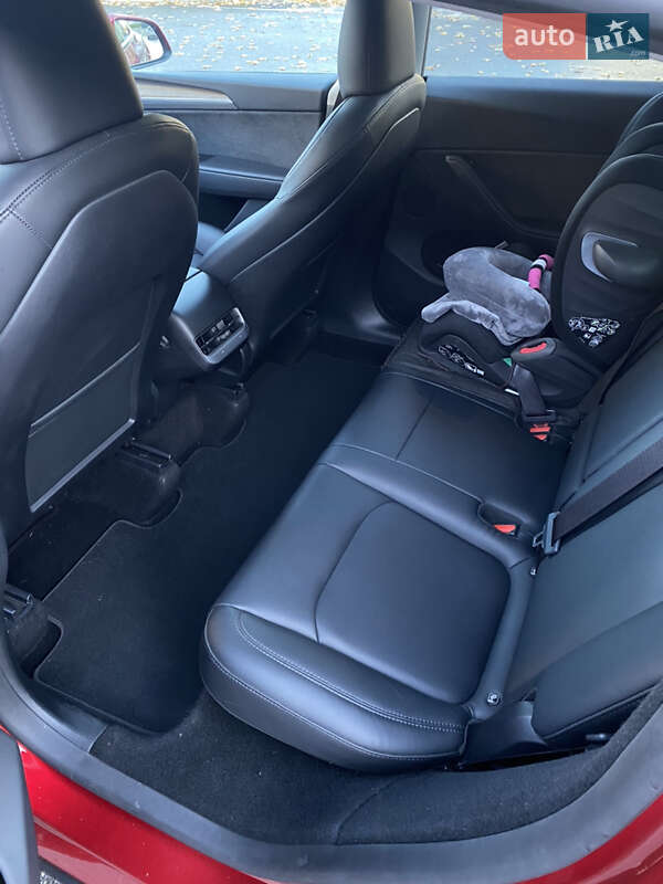 Внедорожник / Кроссовер Tesla Model Y 2024 в Киеве фото 9 Внедорожник / Кроссовер Tesla Model Y 2024 в Киеве