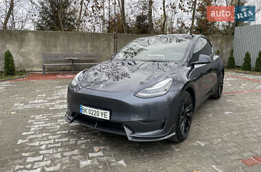Внедорожник / Кроссовер Tesla Model Y 2022 в Костополе