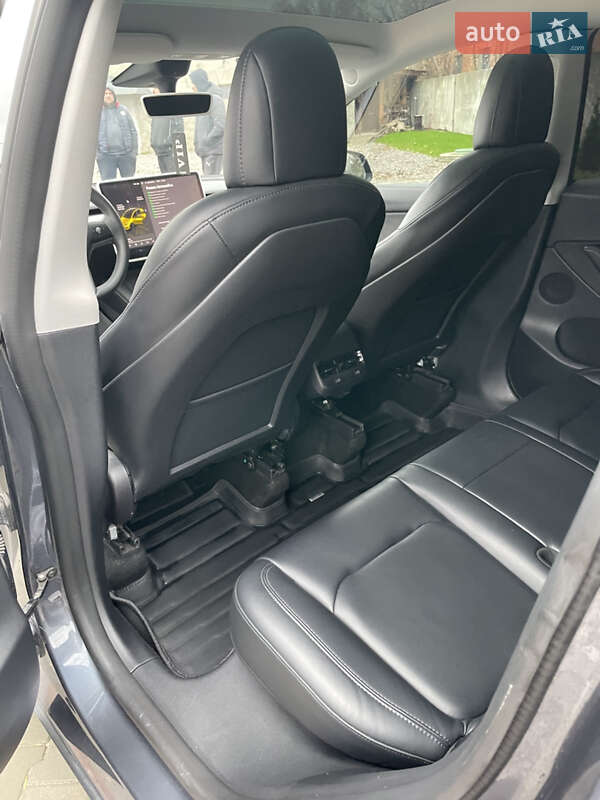 Позашляховик / Кросовер Tesla Model Y 2022 в Костопілі фото 26 Позашляховик / Кросовер Tesla Model Y 2022 в Костопілі