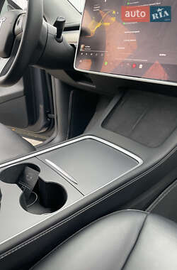 Внедорожник / Кроссовер Tesla Model Y 2022 в Костополе