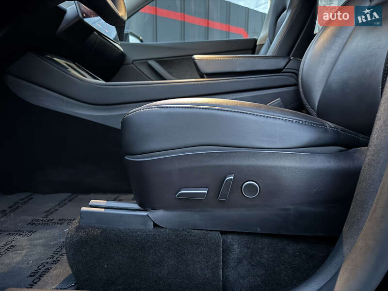 Позашляховик / Кросовер Tesla Model Y 2021 в Луцьку фото 21 Позашляховик / Кросовер Tesla Model Y 2021 в Луцьку