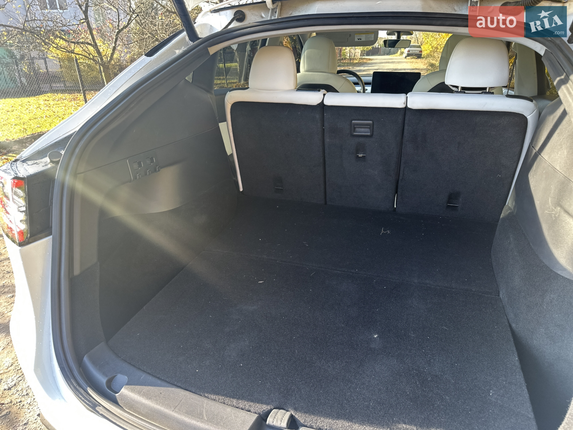 2020 Tesla Model Y - мініатюра 13
