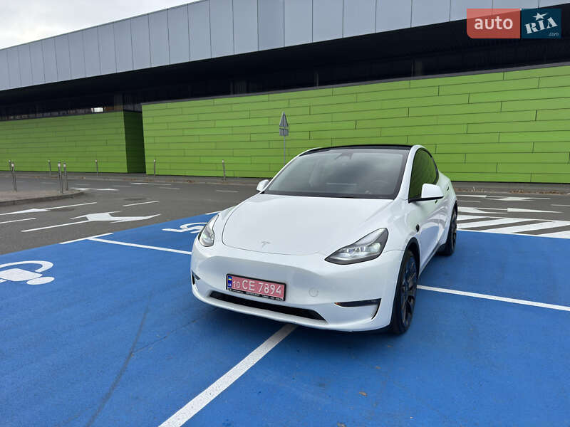 Позашляховик / Кросовер Tesla Model Y 2022 в Києві фото 3 Позашляховик / Кросовер Tesla Model Y 2022 в Києві