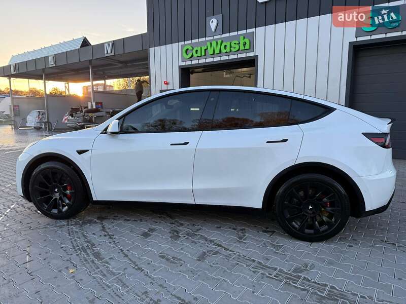 Внедорожник / Кроссовер Tesla Model Y 2020 в Владимире