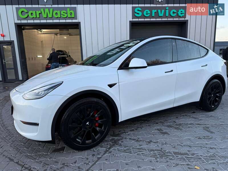 Внедорожник / Кроссовер Tesla Model Y 2020 в Владимире