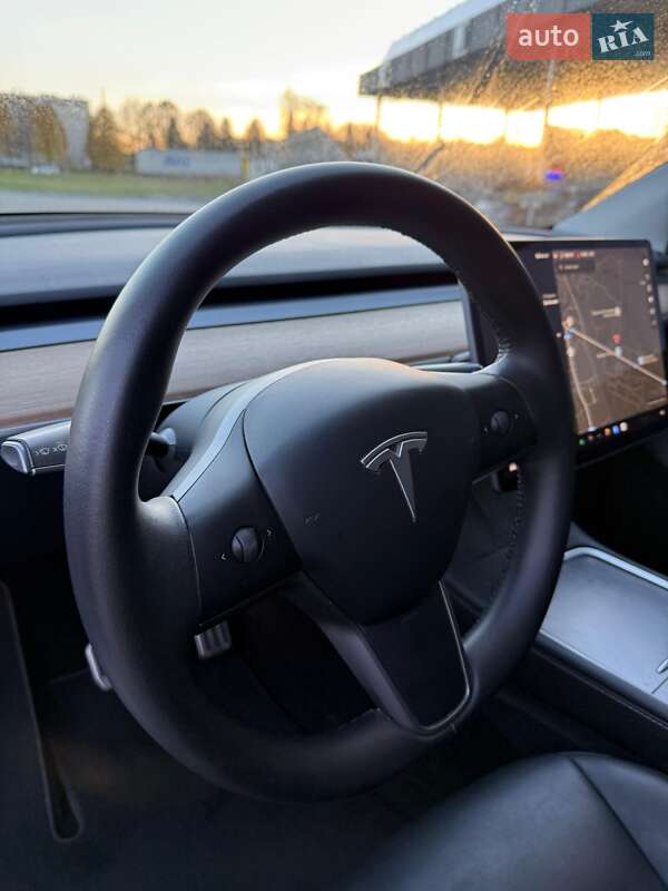 Внедорожник / Кроссовер Tesla Model Y 2020 в Владимире