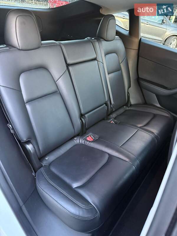 Внедорожник / Кроссовер Tesla Model Y 2020 в Владимире