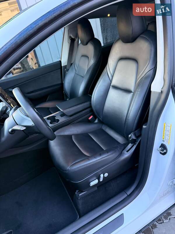 Внедорожник / Кроссовер Tesla Model Y 2020 в Владимире