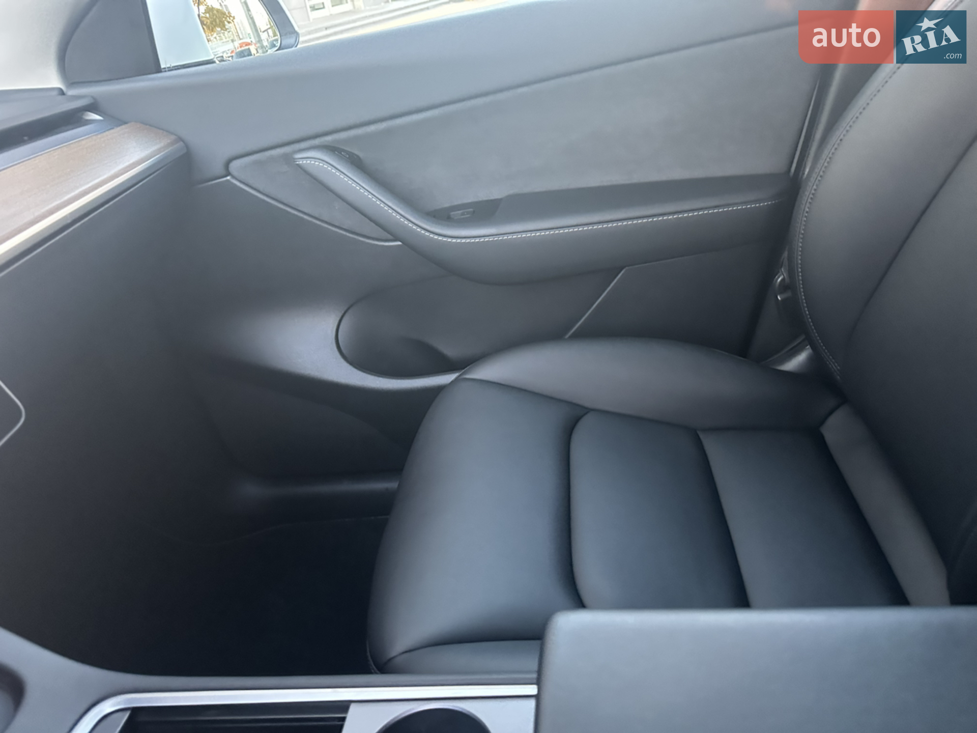 2022 Tesla Model Y - мініатюра 10