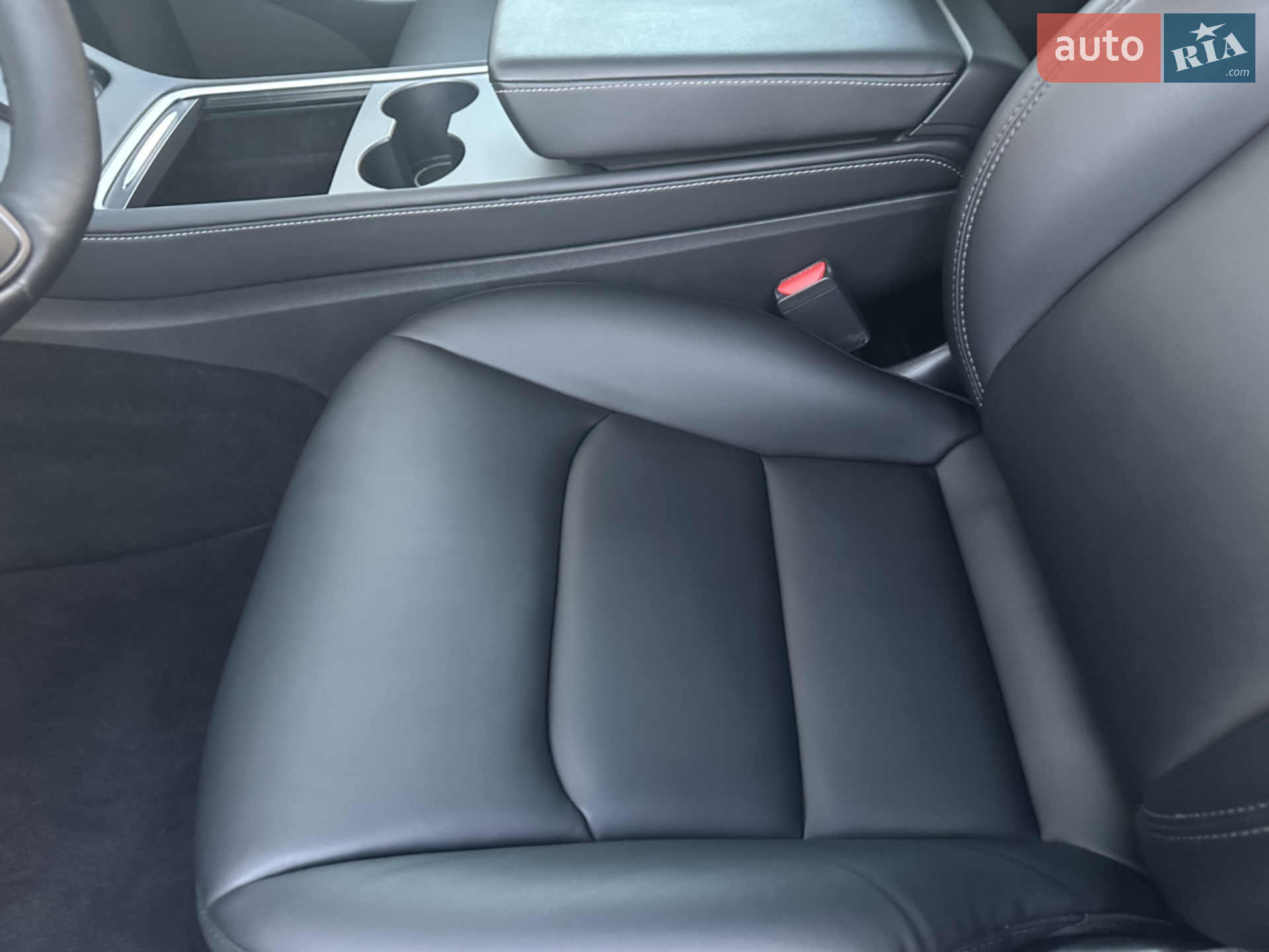 2022 Tesla Model Y - мініатюра 14
