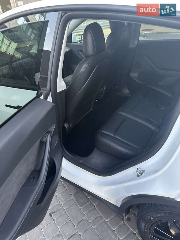 Внедорожник / Кроссовер Tesla Model Y 2022 в Киеве фото 19 Внедорожник / Кроссовер Tesla Model Y 2022 в Киеве