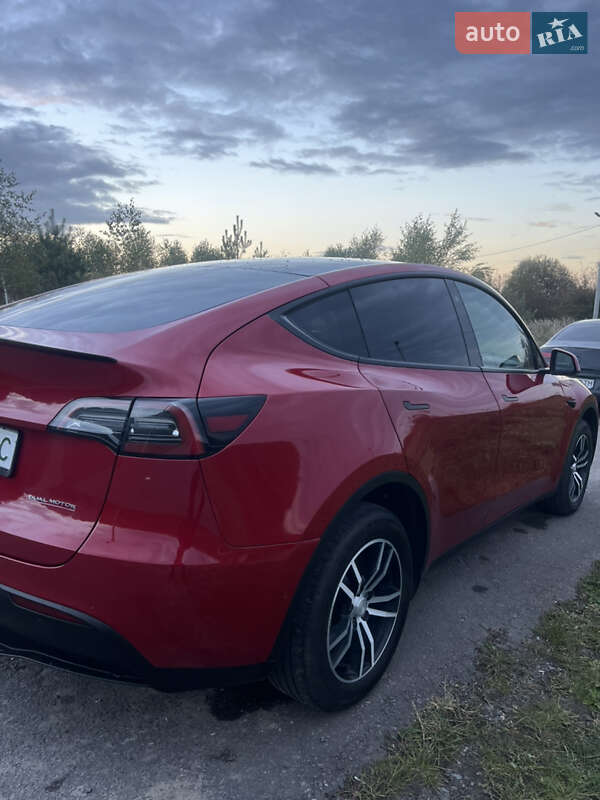 Внедорожник / Кроссовер Tesla Model Y 2020 в Львове