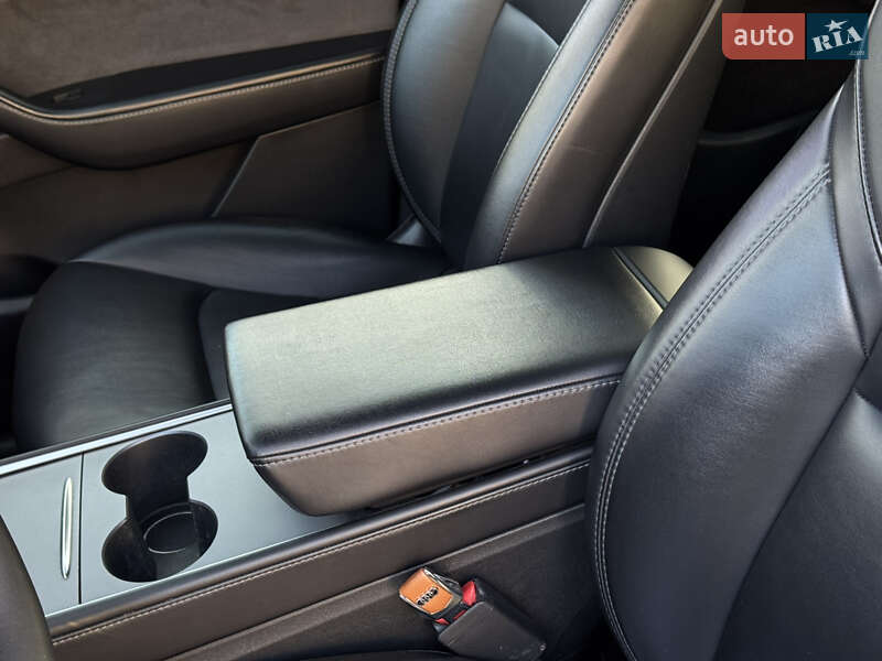 Позашляховик / Кросовер Tesla Model Y 2021 в Івано-Франківську фото 41 Позашляховик / Кросовер Tesla Model Y 2021 в Івано-Франківську