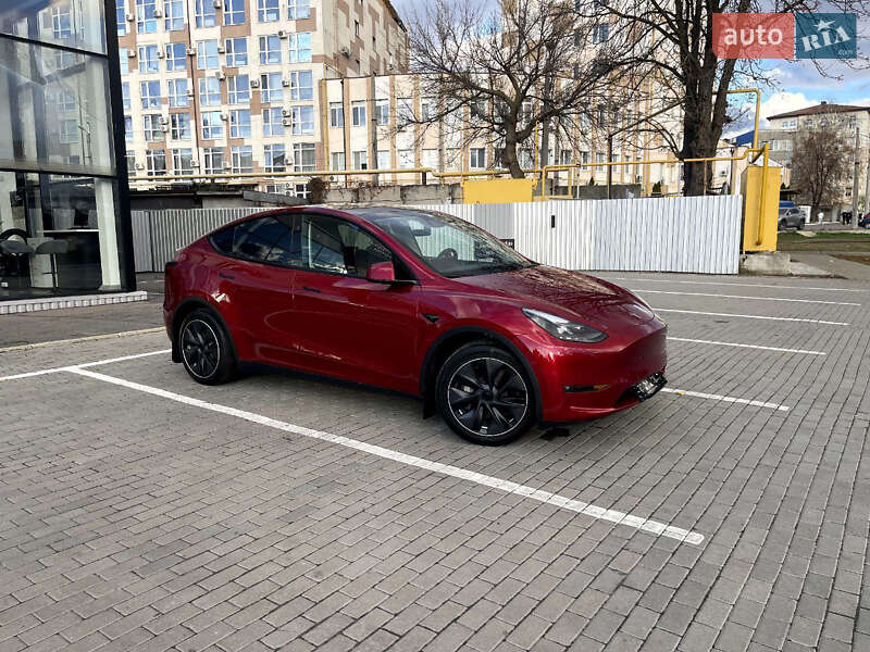 Позашляховик / Кросовер Tesla Model Y 2024 в Харкові фото 8 Позашляховик / Кросовер Tesla Model Y 2024 в Харкові