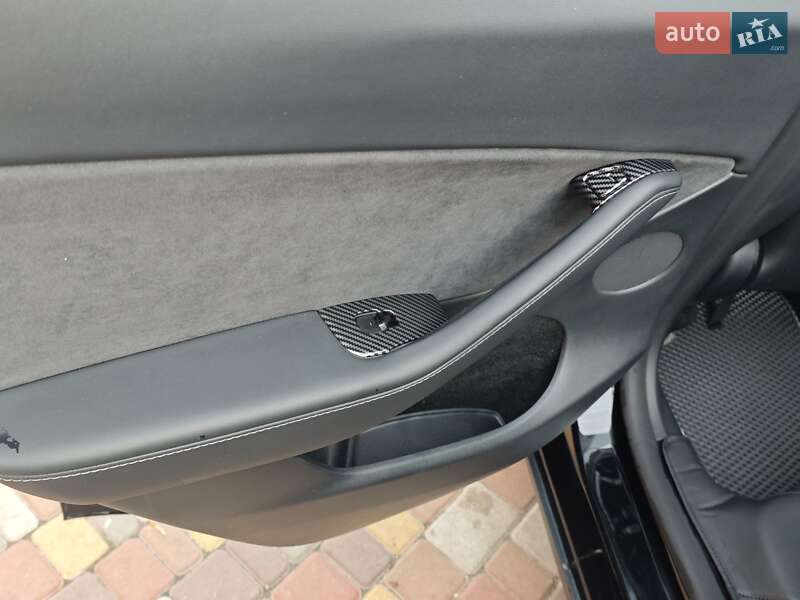 Позашляховик / Кросовер Tesla Model Y 2024 в Києві фото 15 Позашляховик / Кросовер Tesla Model Y 2024 в Києві