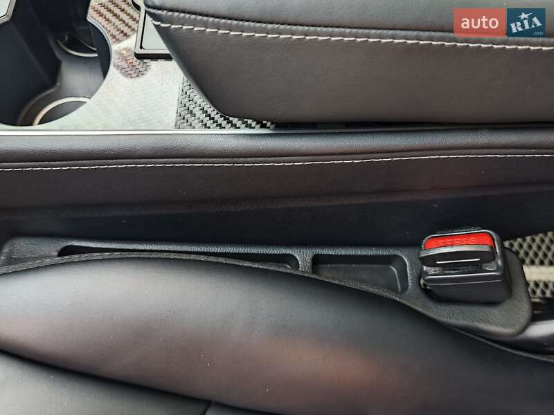 Позашляховик / Кросовер Tesla Model Y 2024 в Києві фото 23 Позашляховик / Кросовер Tesla Model Y 2024 в Києві