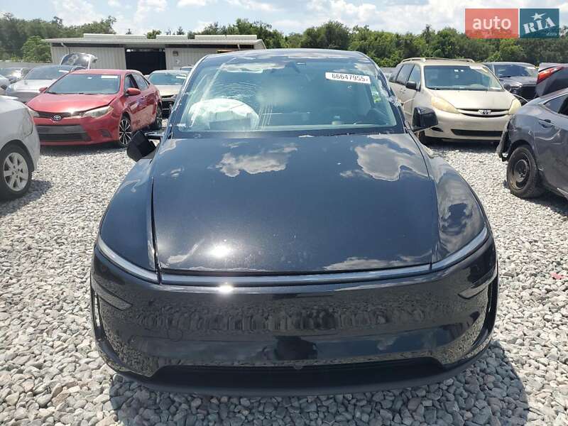 Позашляховик / Кросовер Tesla Model Y 2026 в Києві