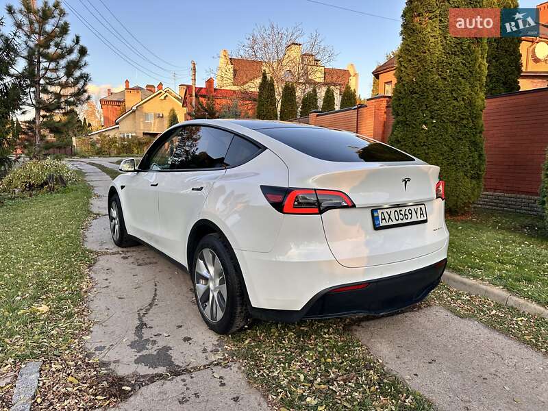 Внедорожник / Кроссовер Tesla Model Y 2020 в Киеве