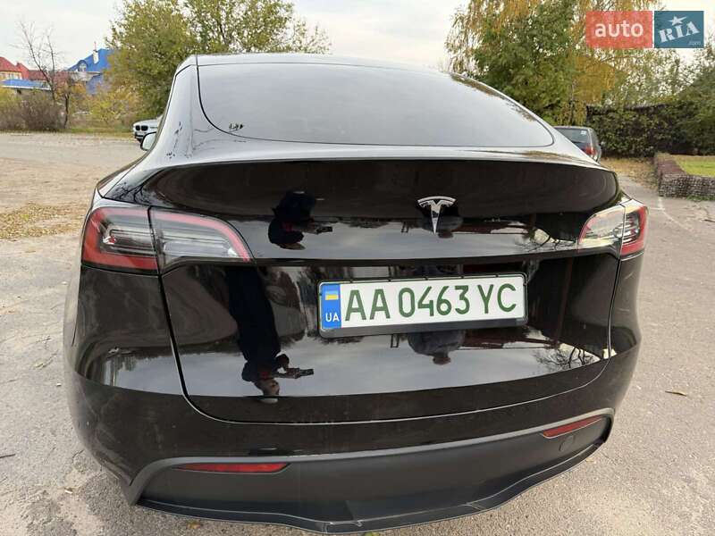 Внедорожник / Кроссовер Tesla Model Y 2023 в Киеве