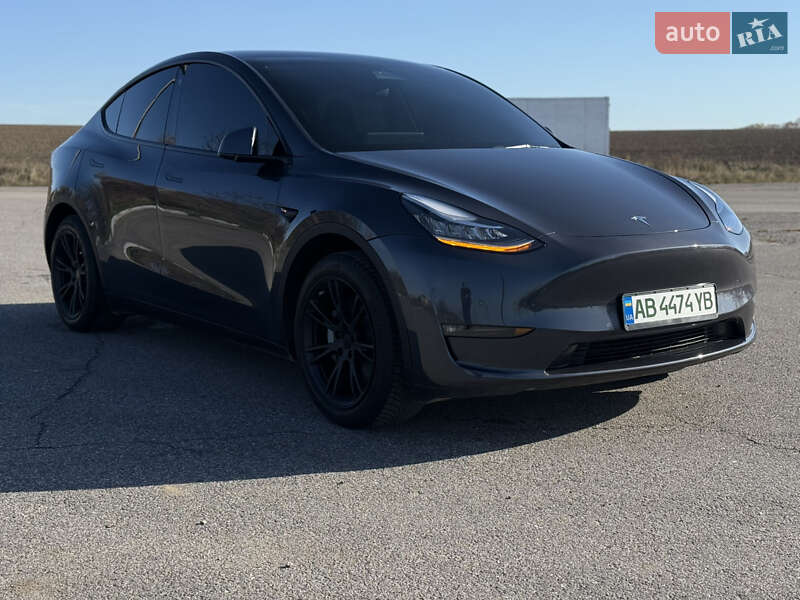 Tesla Model Y 2021