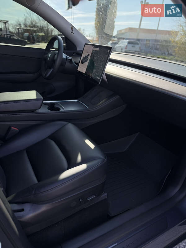 Внедорожник / Кроссовер Tesla Model Y 2021 в Шаргороде
