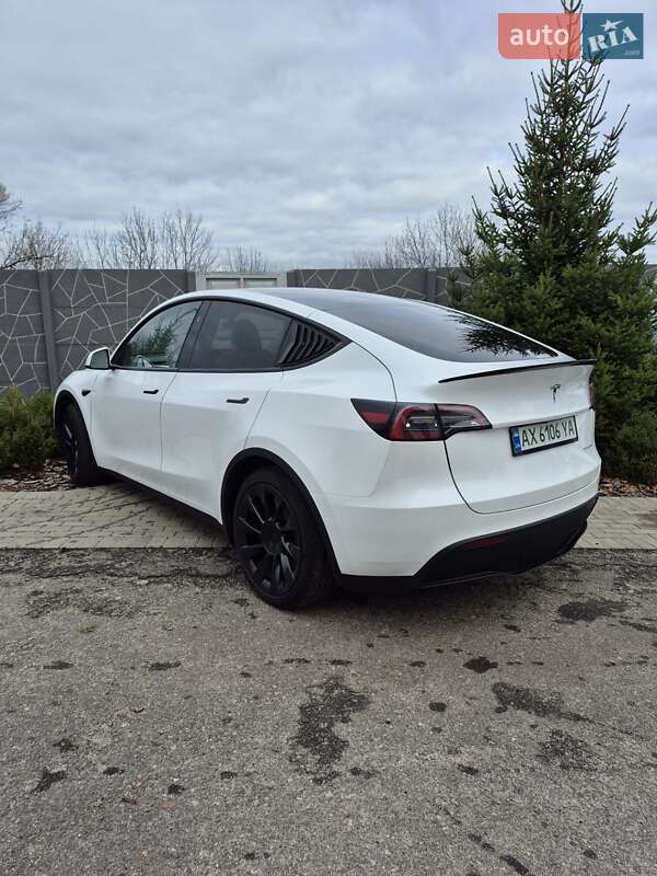 Внедорожник / Кроссовер Tesla Model Y 2024 в Харькове