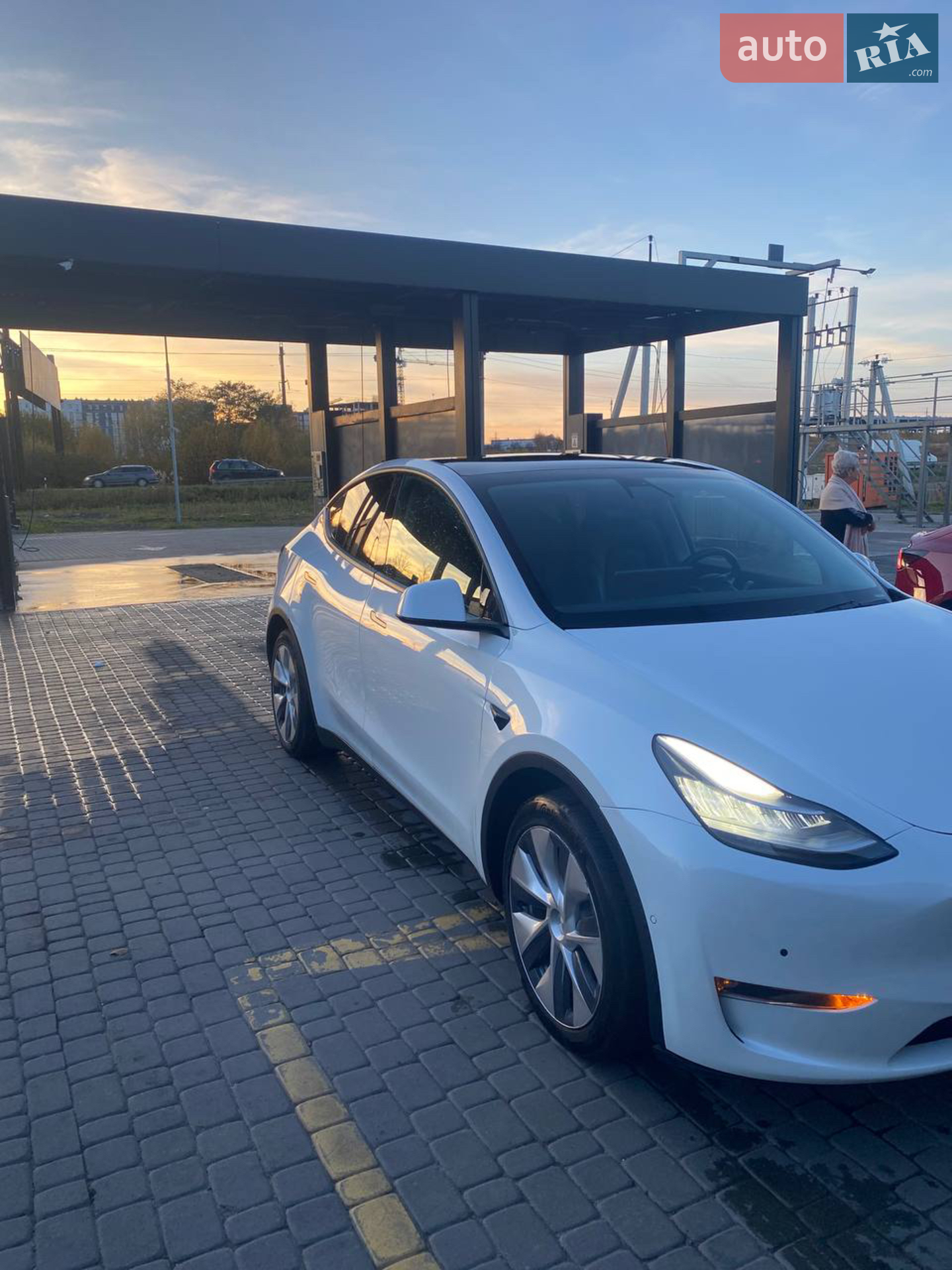2020 Tesla Model Y - мініатюра 2