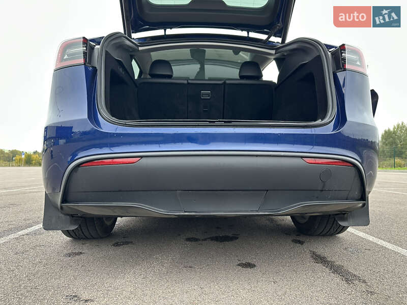 Позашляховик / Кросовер Tesla Model Y 2023 в Рівному