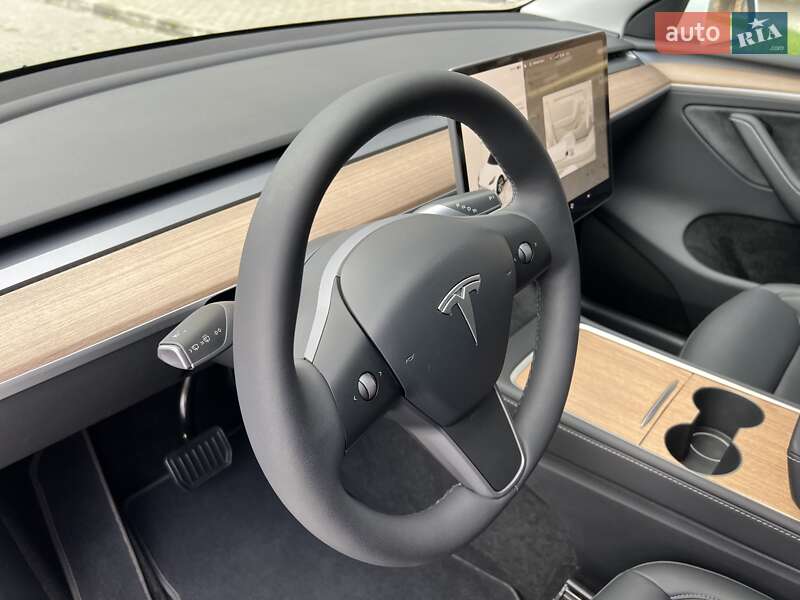 Внедорожник / Кроссовер Tesla Model Y 2024 в Житомире