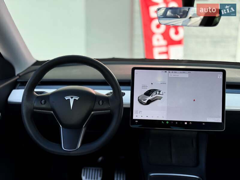 Позашляховик / Кросовер Tesla Model Y 2021 в Києві фото 18 Позашляховик / Кросовер Tesla Model Y 2021 в Києві