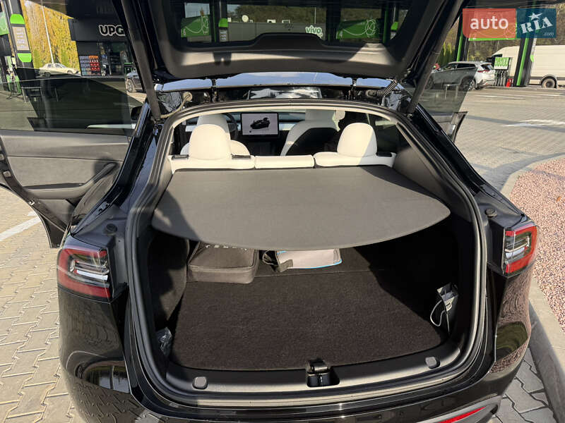 Внедорожник / Кроссовер Tesla Model Y 2023 в Кременчуге