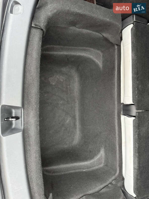 Позашляховик / Кросовер Tesla Model Y 2023 в Хмельницькому фото 9 Позашляховик / Кросовер Tesla Model Y 2023 в Хмельницькому