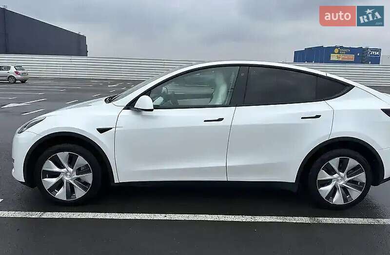 Внедорожник / Кроссовер Tesla Model Y 2021 в Киеве фото 6 Внедорожник / Кроссовер Tesla Model Y 2021 в Киеве