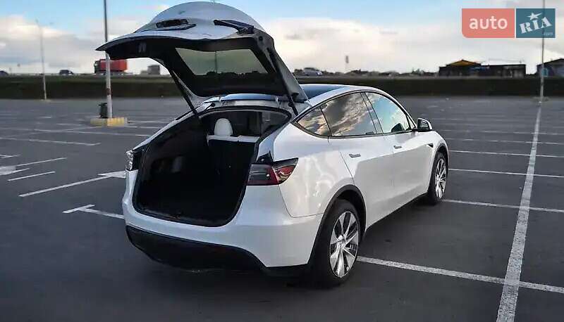 Внедорожник / Кроссовер Tesla Model Y 2021 в Киеве фото 10 Внедорожник / Кроссовер Tesla Model Y 2021 в Киеве