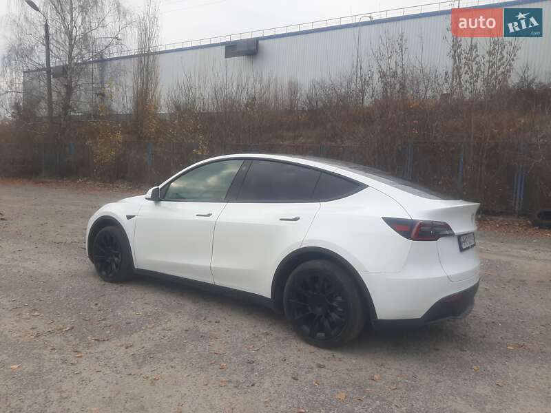 Позашляховик / Кросовер Tesla Model Y 2022 в Сумах