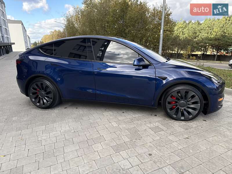 Позашляховик / Кросовер Tesla Model Y 2021 в Львові фото 12 Позашляховик / Кросовер Tesla Model Y 2021 в Львові