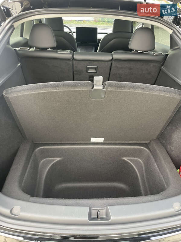 Внедорожник / Кроссовер Tesla Model Y 2022 в Ивано-Франковске фото 29 Внедорожник / Кроссовер Tesla Model Y 2022 в Ивано-Франковске