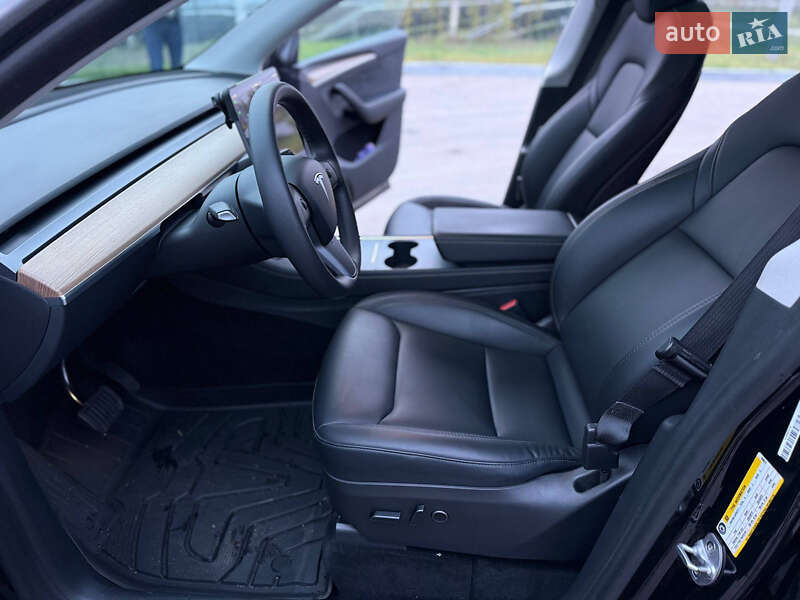 Внедорожник / Кроссовер Tesla Model Y 2022 в Днепре