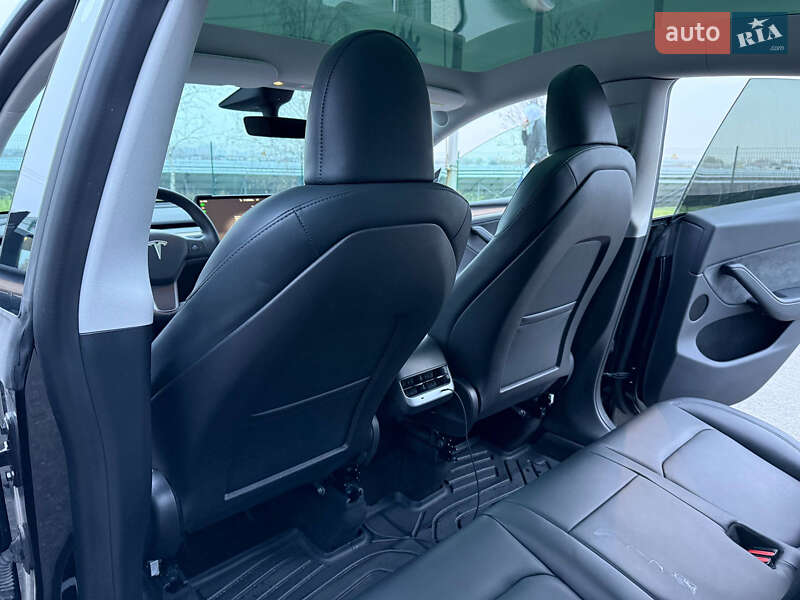 Внедорожник / Кроссовер Tesla Model Y 2022 в Днепре