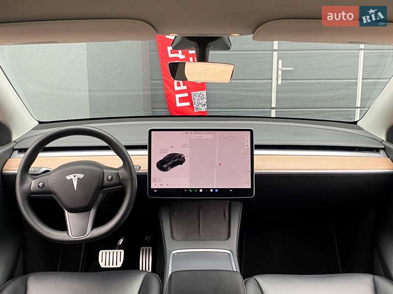 Внедорожник / Кроссовер Tesla Model Y 2021 в Киеве