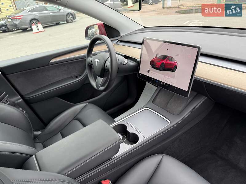 Внедорожник / Кроссовер Tesla Model Y 2024 в Киеве фото 25 Внедорожник / Кроссовер Tesla Model Y 2024 в Киеве