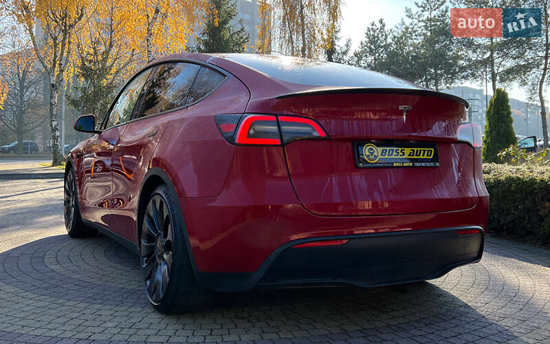 Внедорожник / Кроссовер Tesla Model Y 2023 в Львове