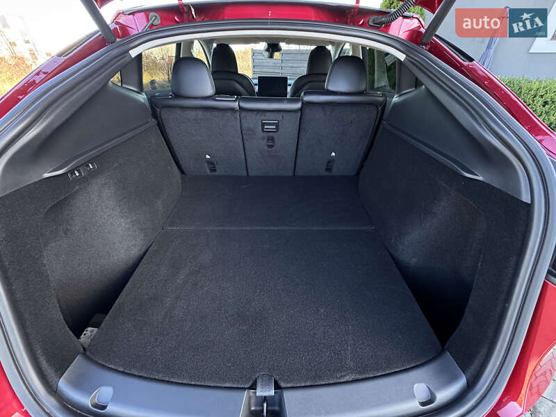 Позашляховик / Кросовер Tesla Model Y 2025 в Стрию