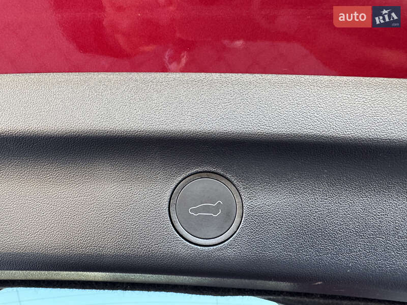 Позашляховик / Кросовер Tesla Model Y 2025 в Стрию