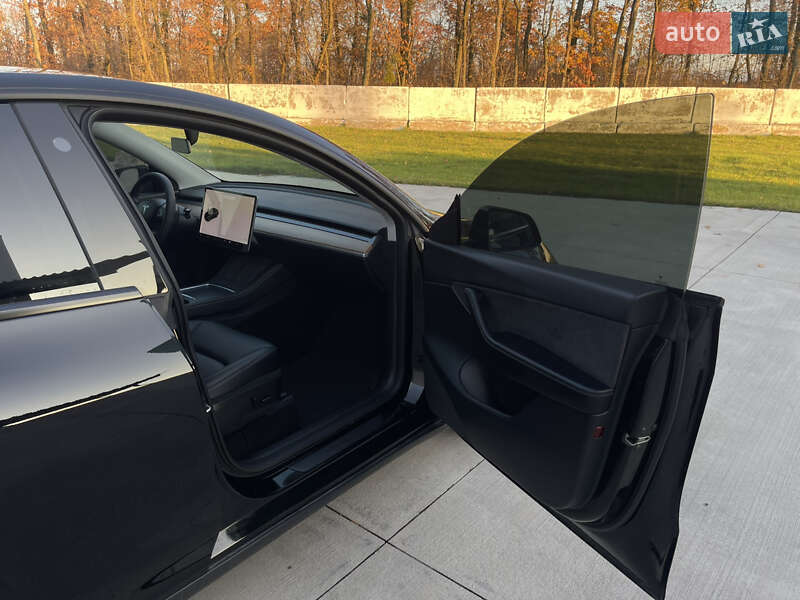 Позашляховик / Кросовер Tesla Model Y 2021 в Луцьку фото 33 Позашляховик / Кросовер Tesla Model Y 2021 в Луцьку