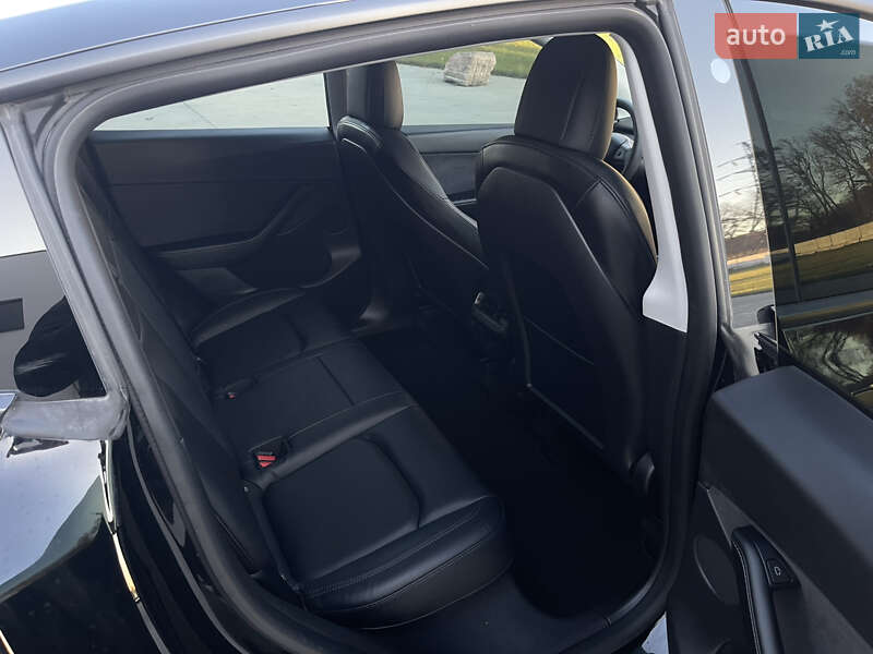 Позашляховик / Кросовер Tesla Model Y 2021 в Луцьку фото 37 Позашляховик / Кросовер Tesla Model Y 2021 в Луцьку