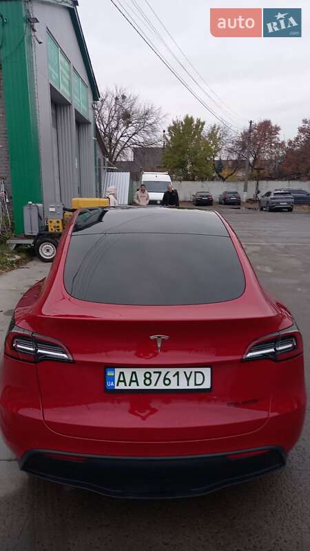 Позашляховик / Кросовер Tesla Model Y 2021 в Києві