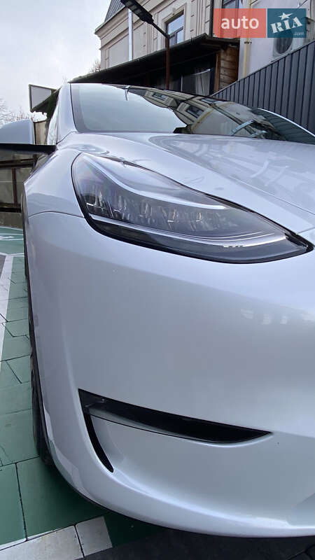 Позашляховик / Кросовер Tesla Model Y 2023 в Борисполі